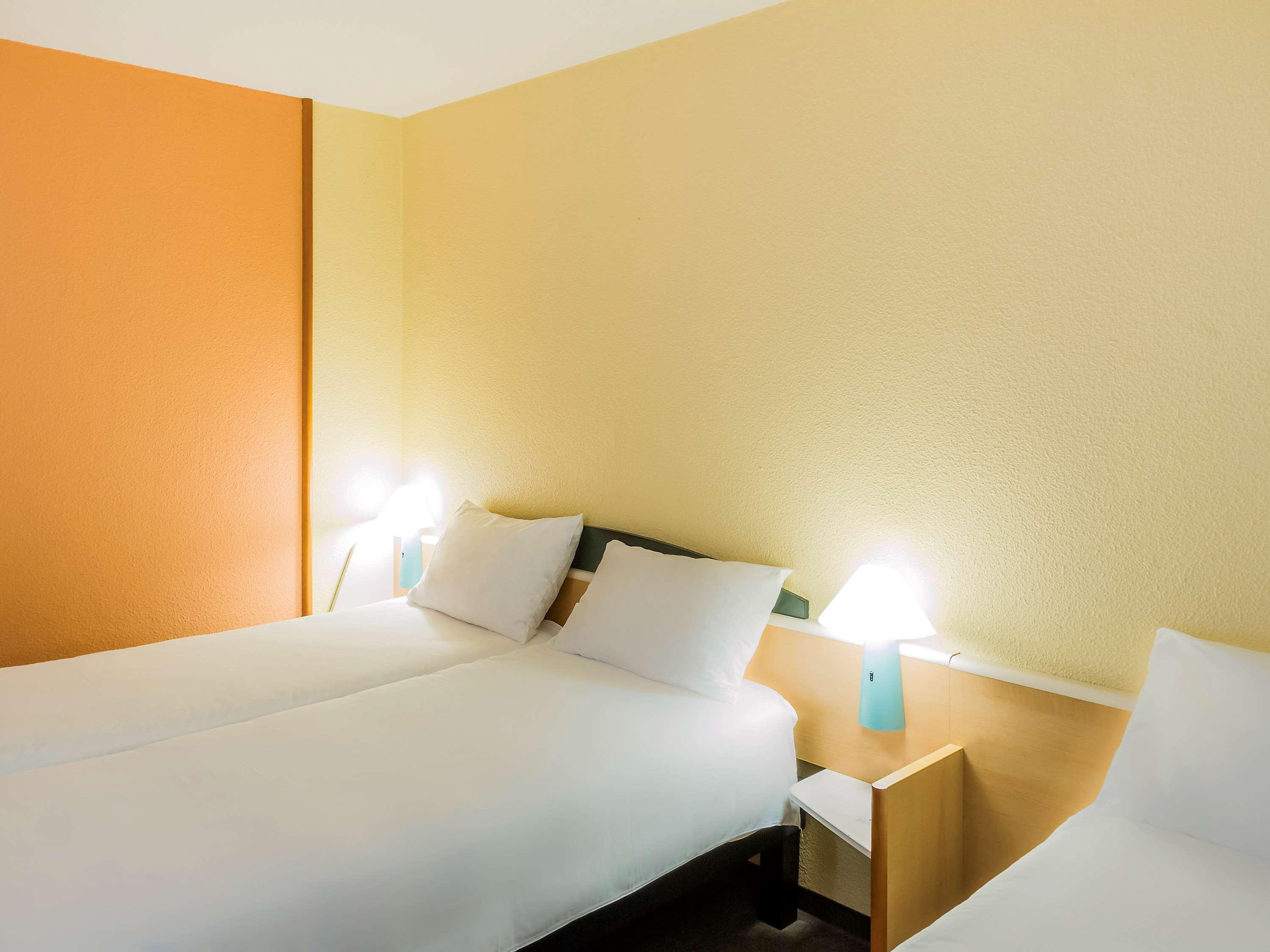 Hotel Ibis Porto Sao Joao Екстер'єр фото