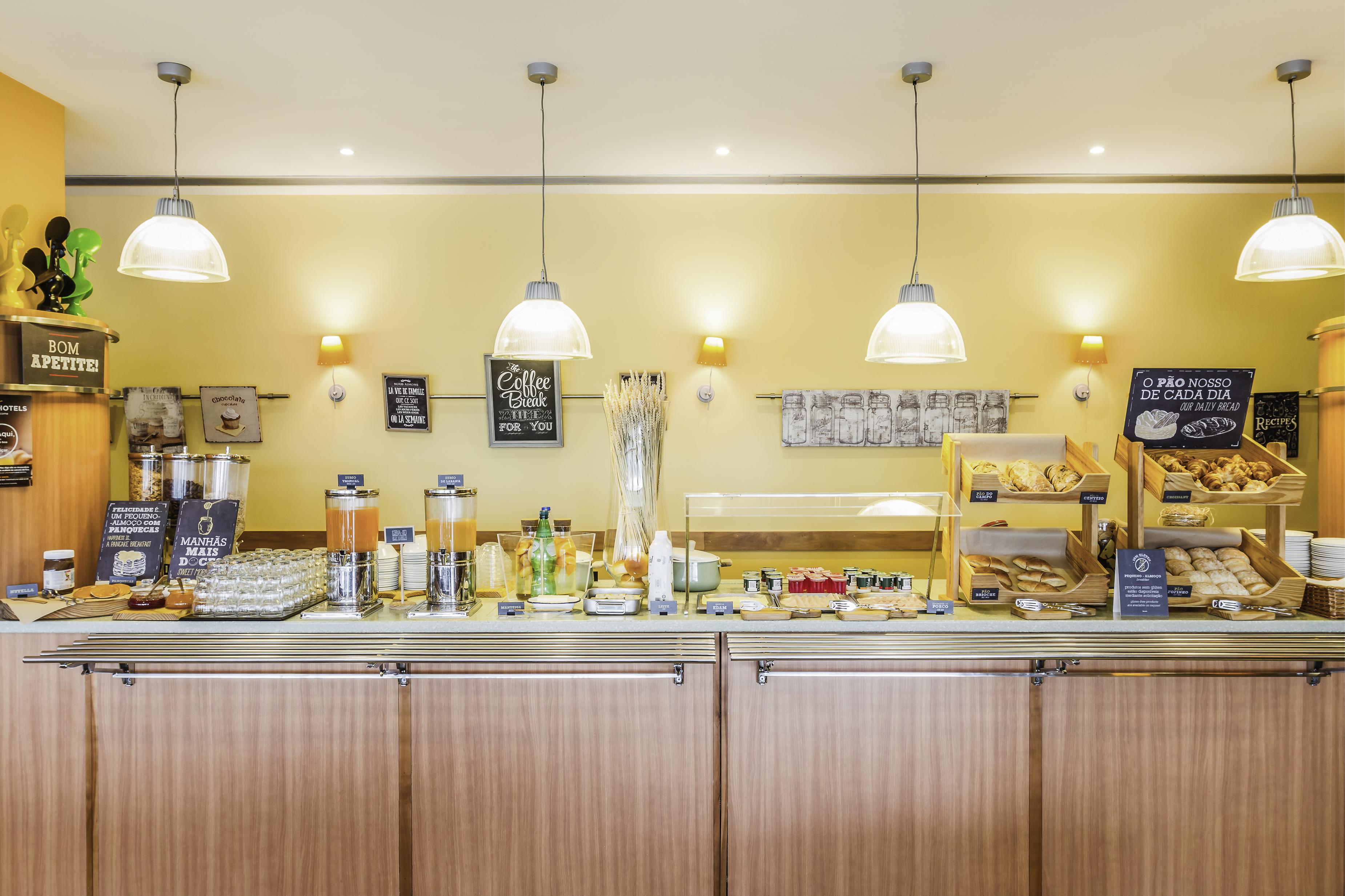 Hotel Ibis Porto Sao Joao Екстер'єр фото