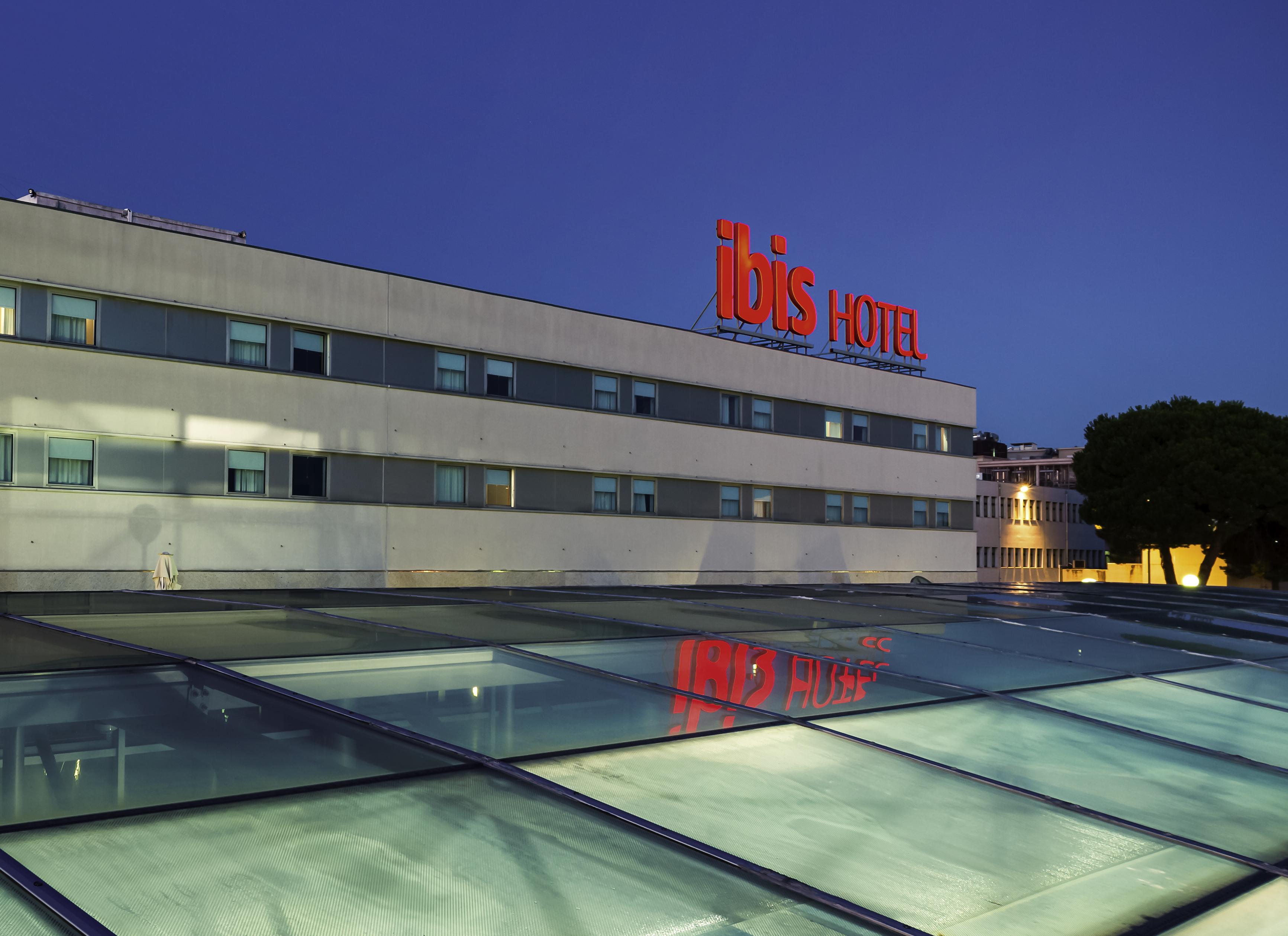 Hotel Ibis Porto Sao Joao Екстер'єр фото